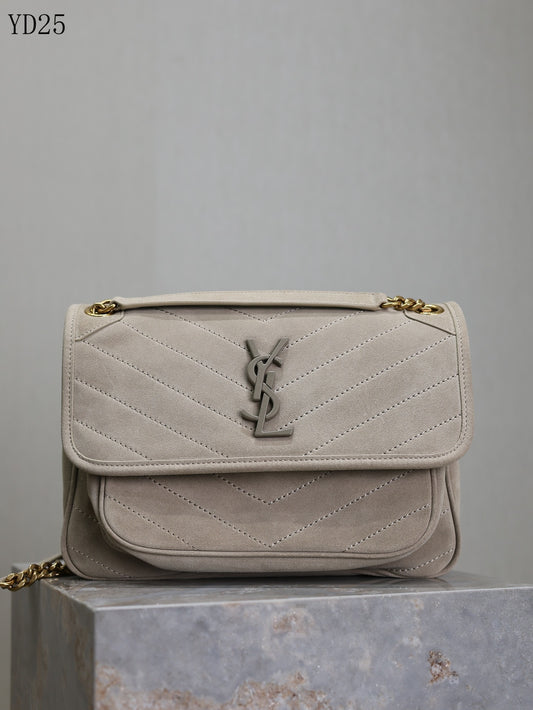 Niki Medium Shoulder Bag