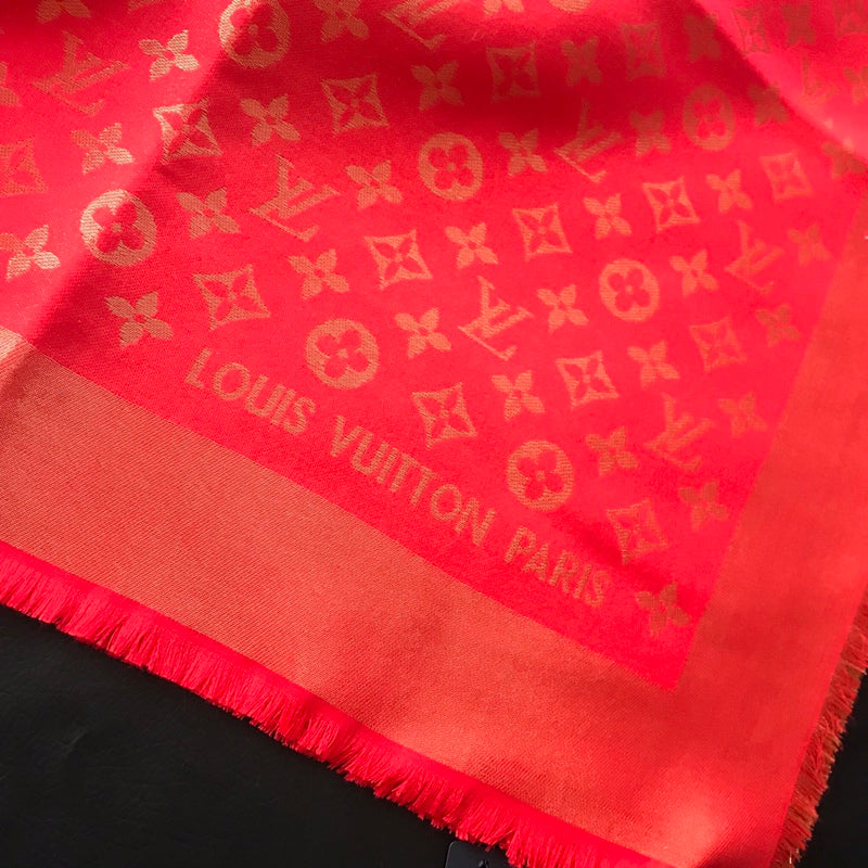 Monogram Shawl 140 x 140 cm