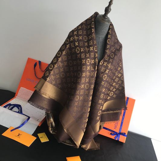 Monogram Shawl 140 x 140 cm