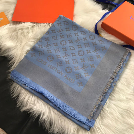 Monogram Shawl 140 x 140 cm