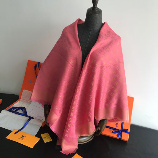 Monogram Shawl 140 x 140 cm