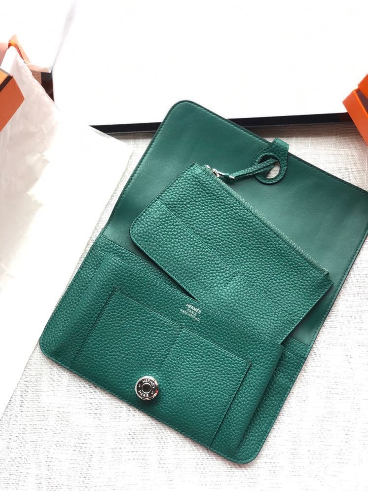 Dogon Long Wallet Togo Leather