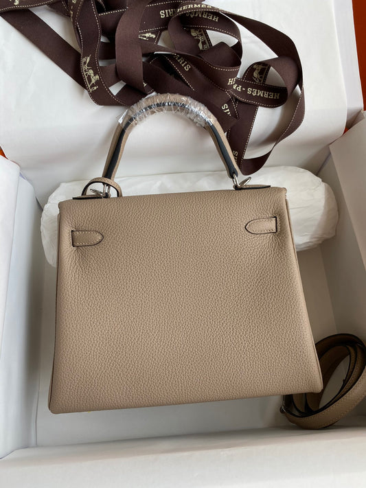 Kelly 25 Togo Leather Bag