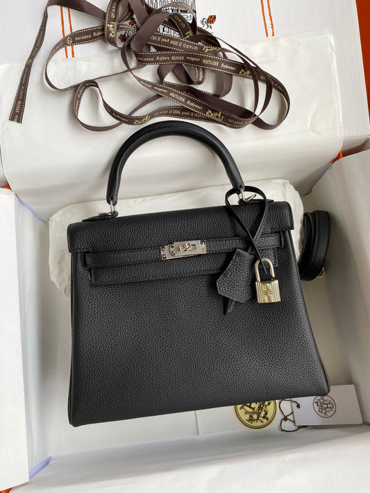 Kelly 25 Togo Leather Bag