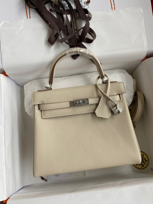 Kelly 25 Togo Leather Bag