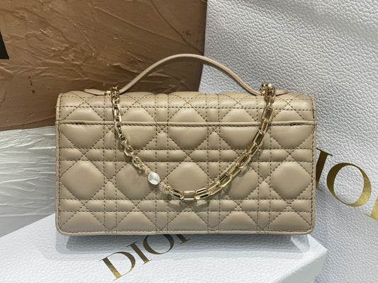 Lady Quilted Flap Bag