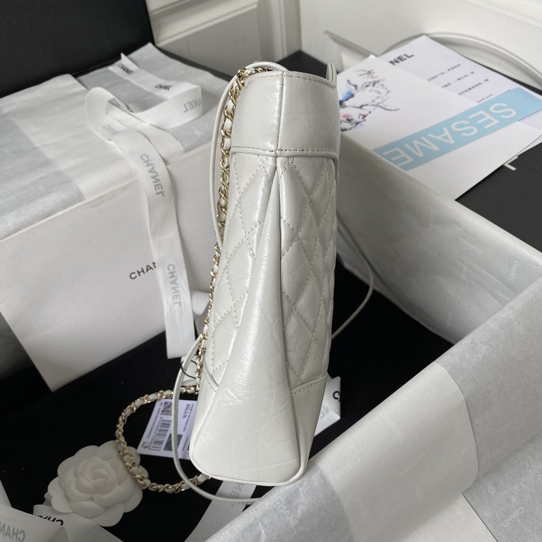 31 Quilted Leather Shopping Bag