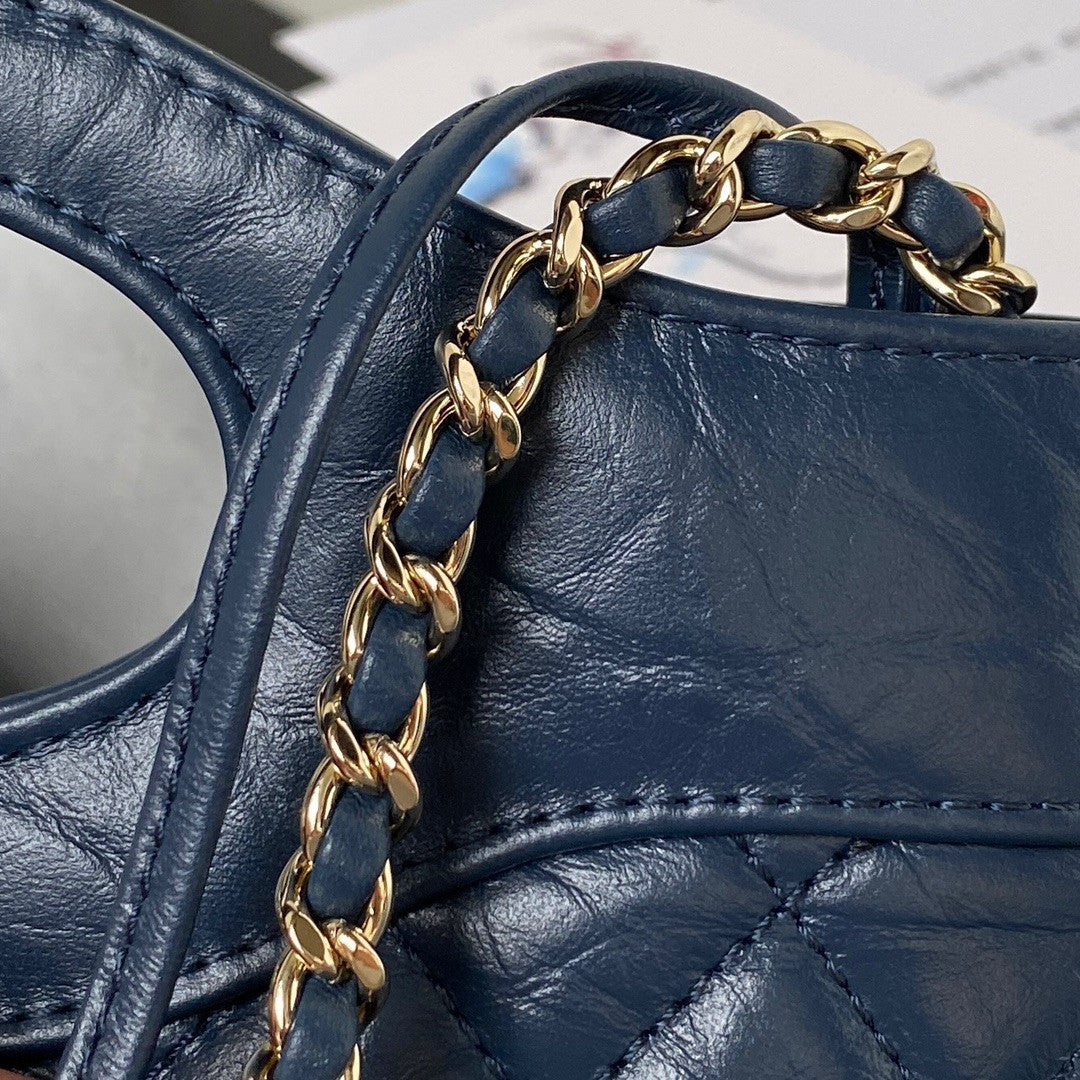 31 Quilted Leather Shopping Bag