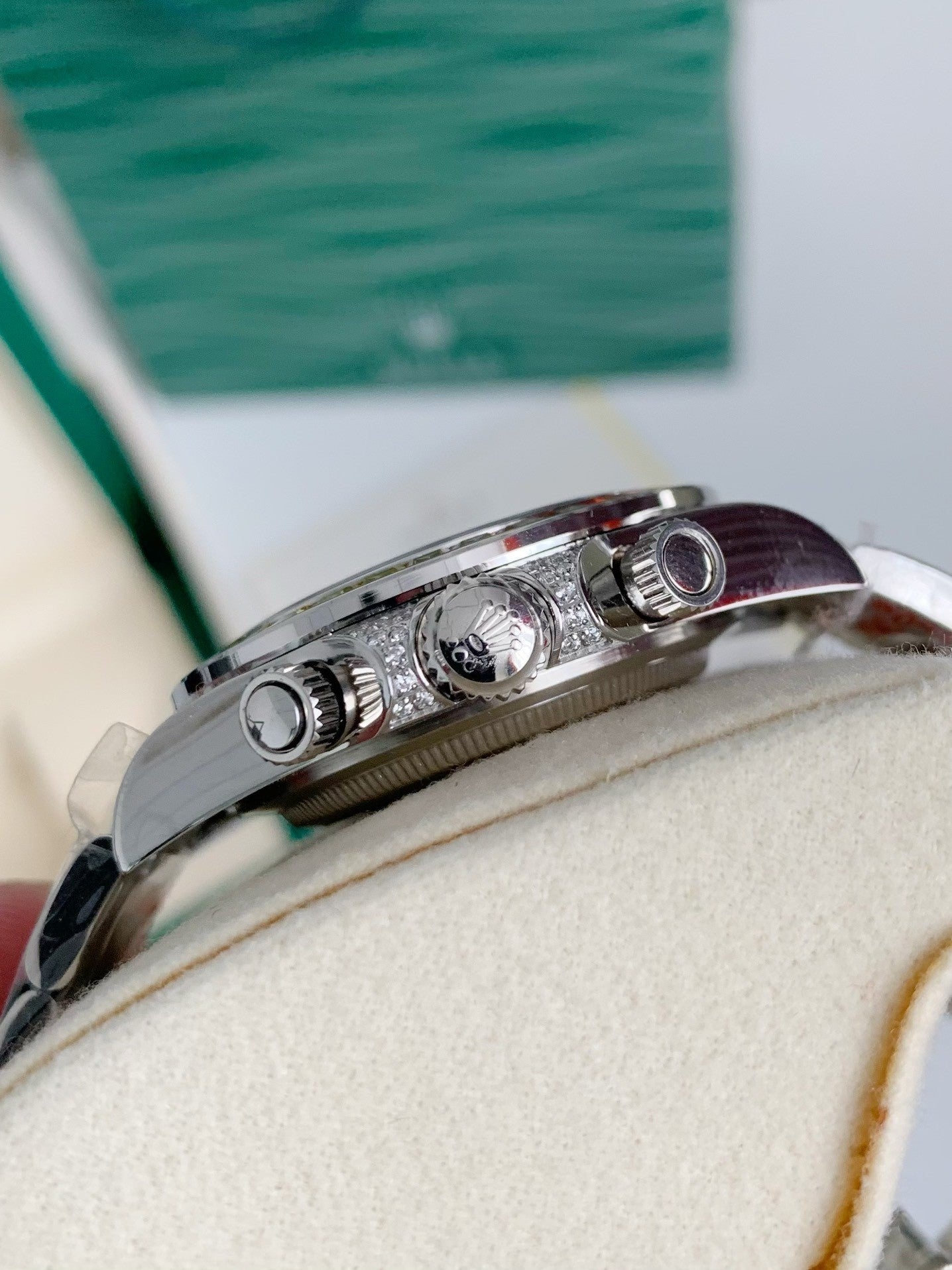 Cosmograph Daytona Rainbow Watch, 40mm