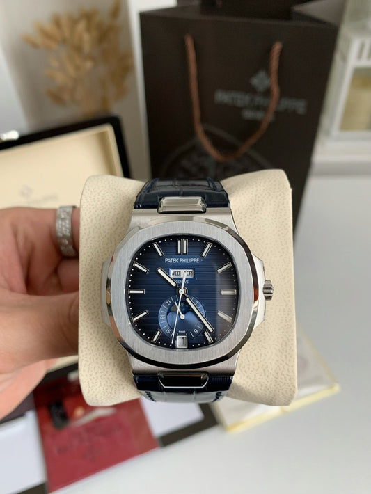 Nautilus 5726 Moonphase Automatic – Blue Dial, Leather Strap | 40.5mm