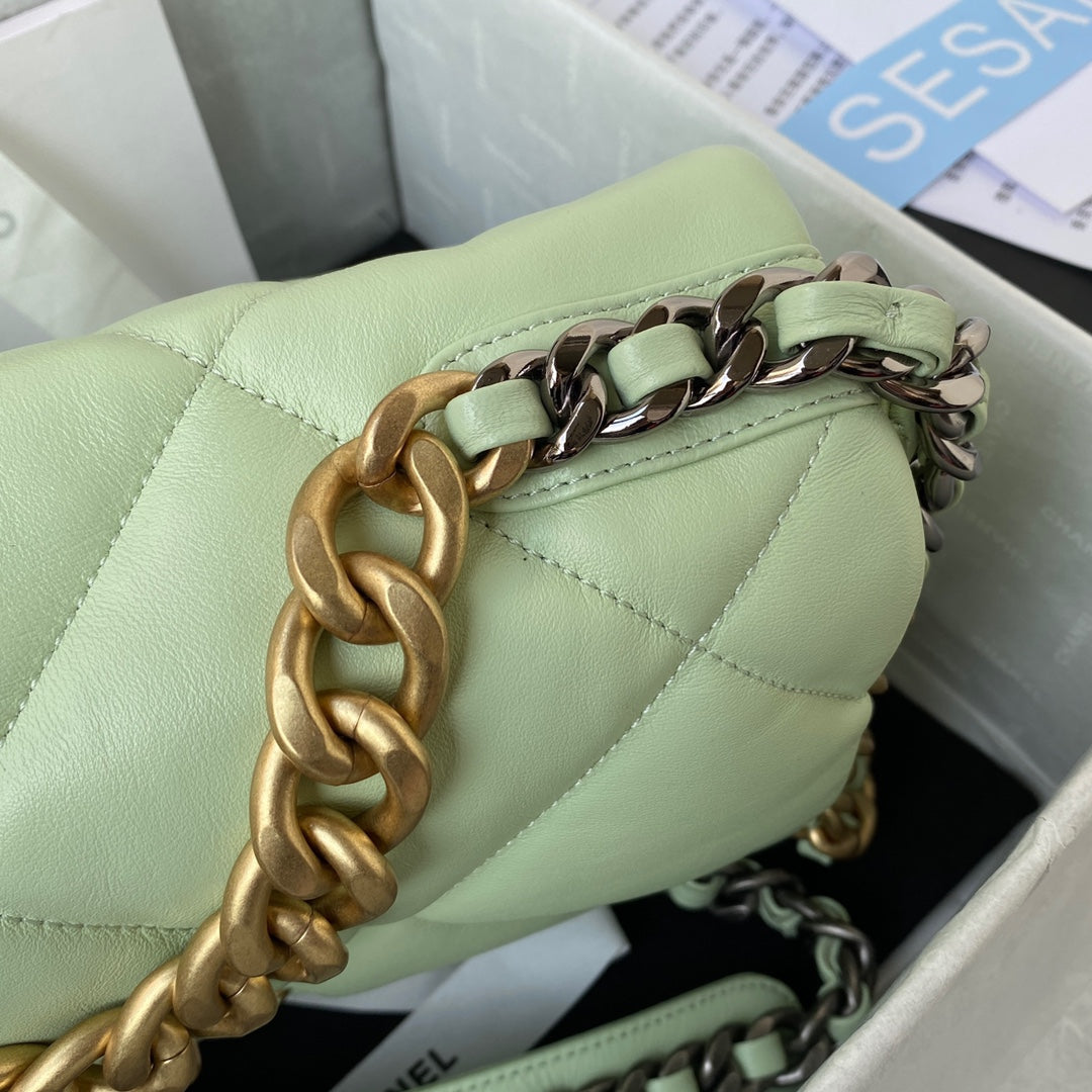 19 Flap Bag