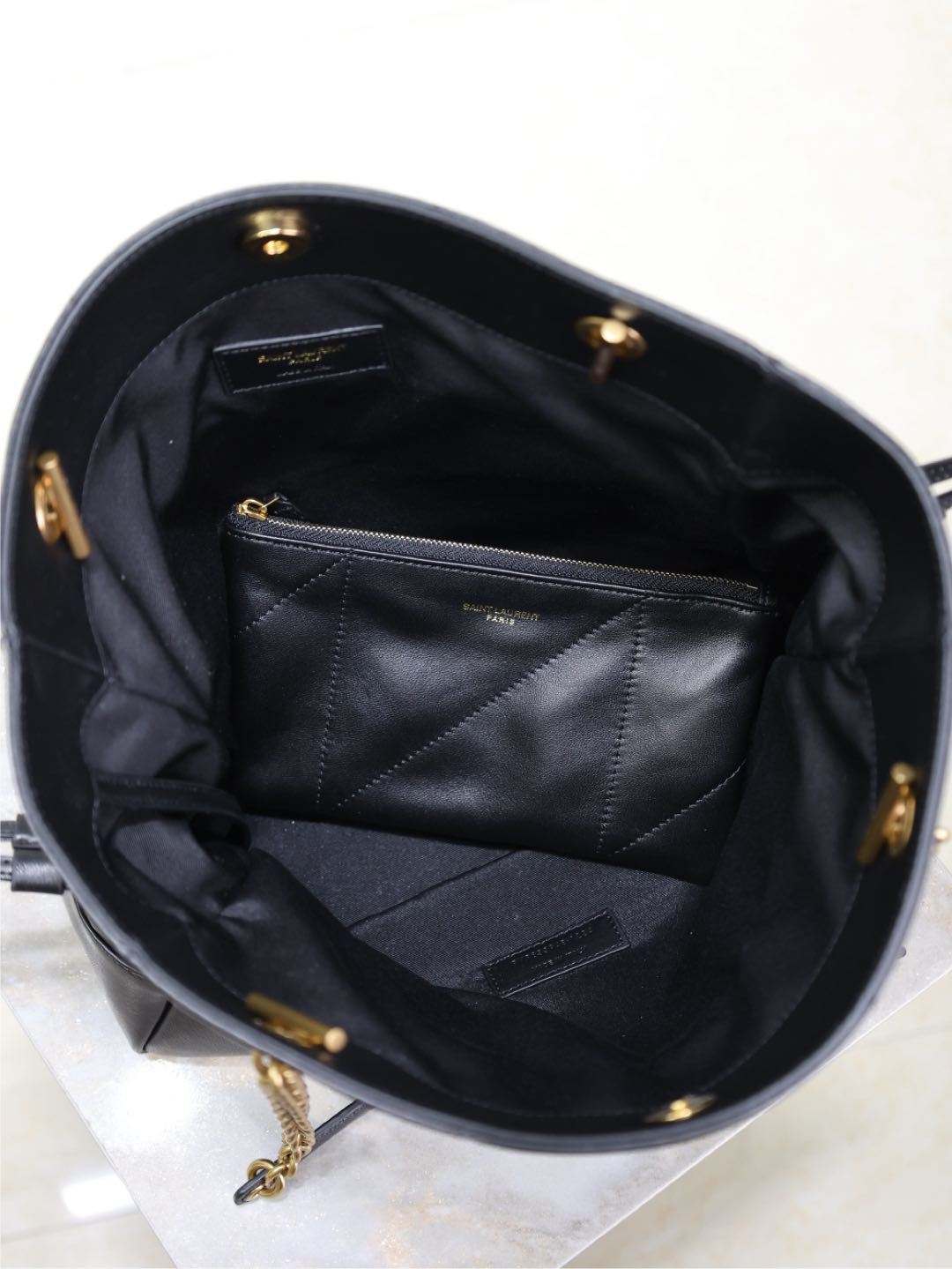 Niki Soft Chain Shoulder Bag