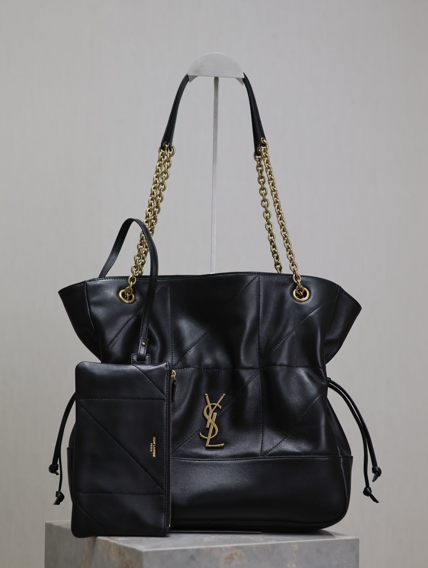 Niki Soft Chain Shoulder Bag