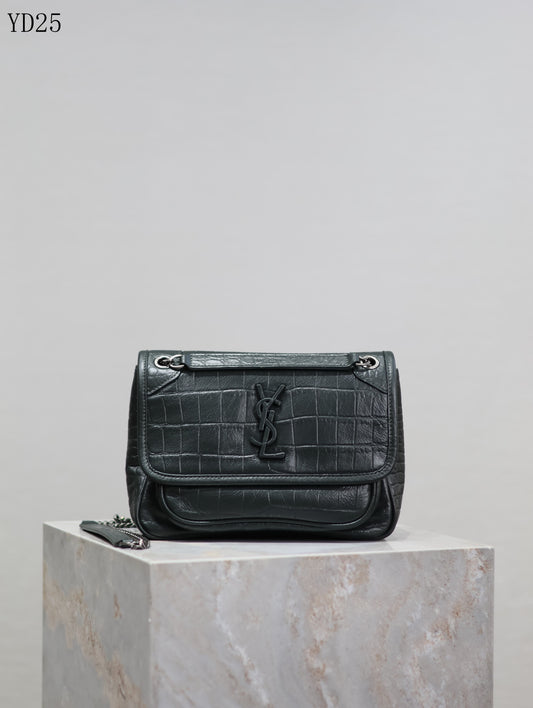 Niki Medium Patent Leather Shoulder Bag