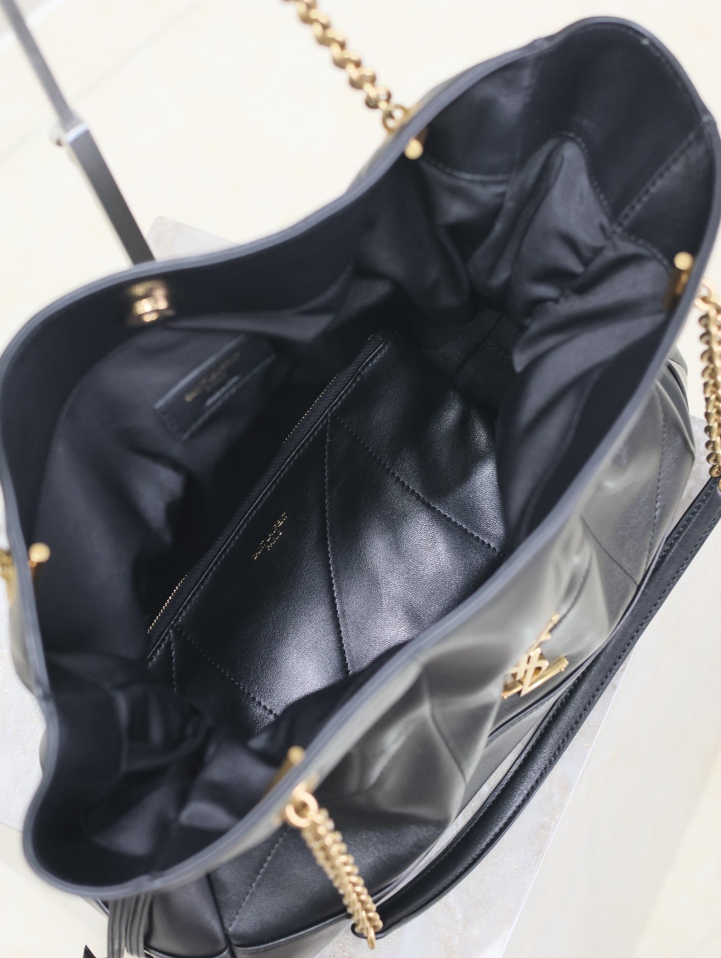 Niki Soft Chain Shoulder Bag