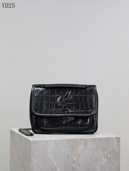 Niki Medium Patent Leather Shoulder Bag