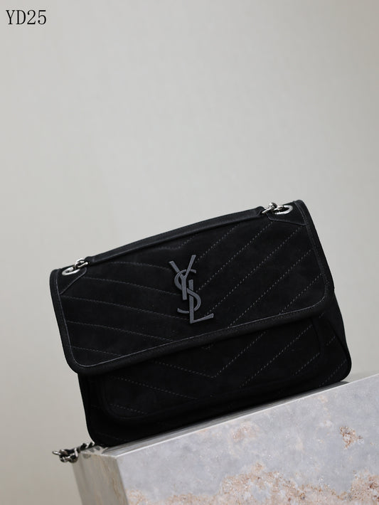 Niki Medium Shoulder Bag