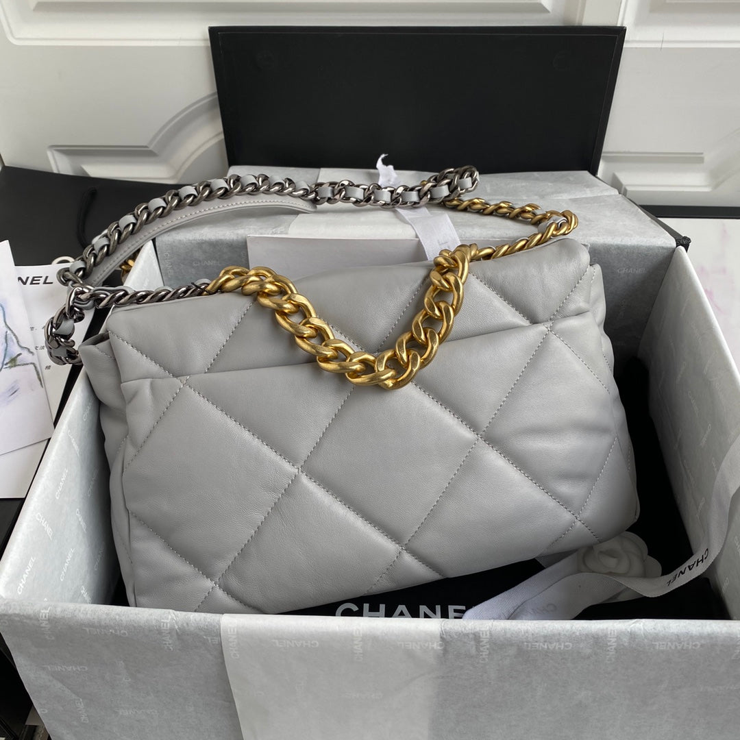 19 Flap Bag
