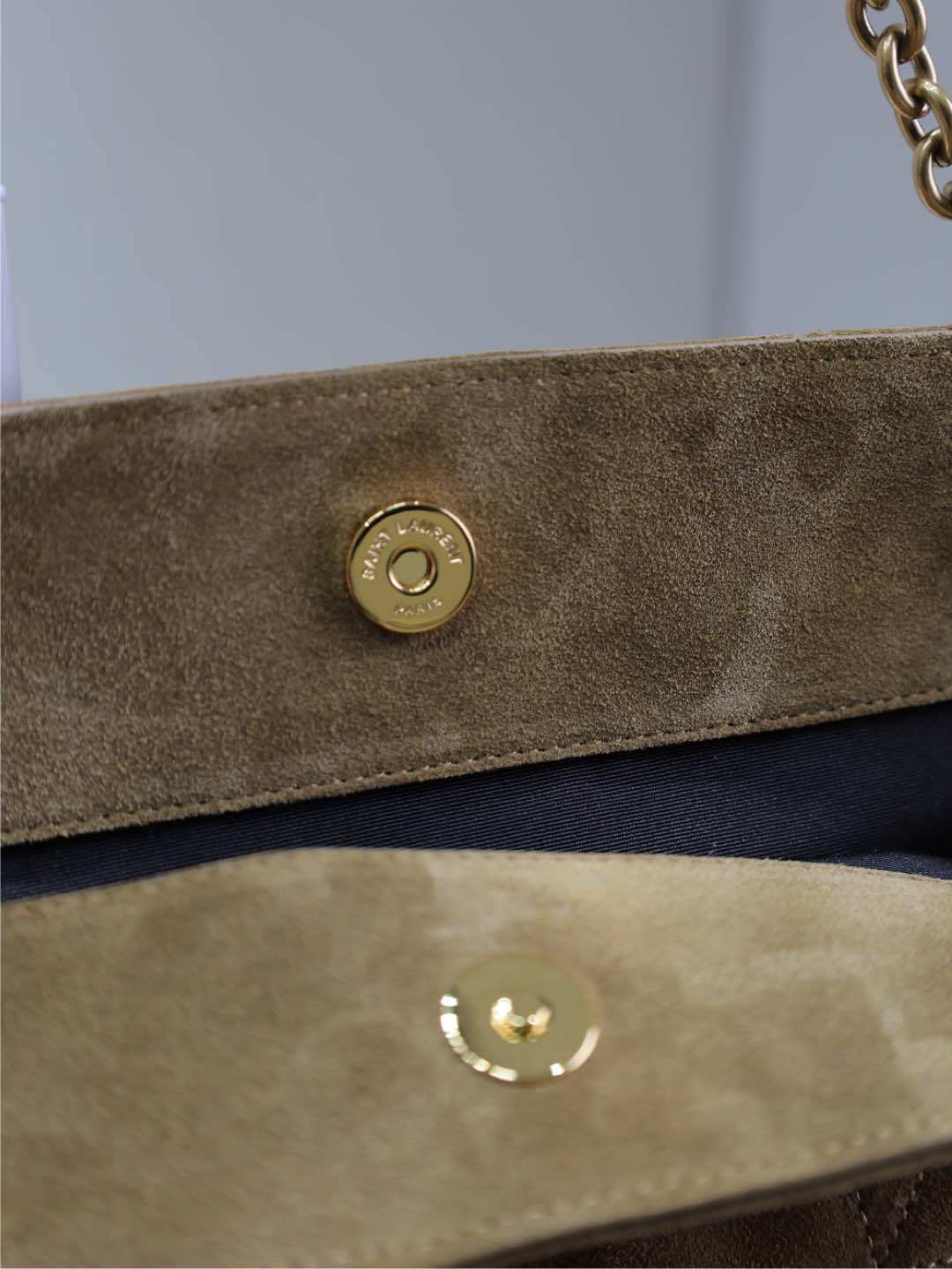 Niki Soft Chain Shoulder Bag