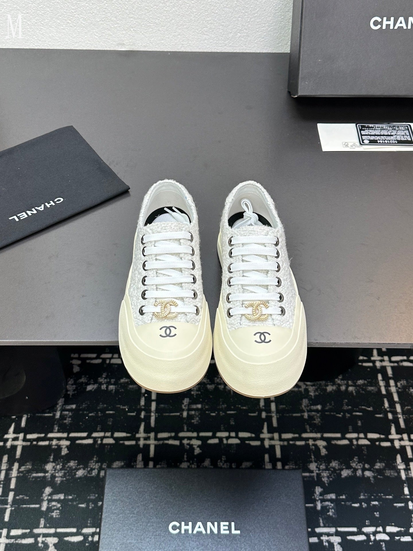 Low-Top Sneakers