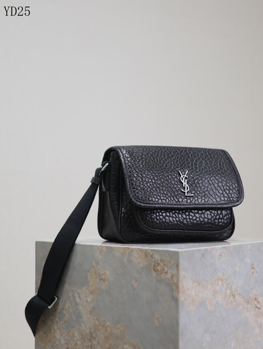 Niki Grained Leather Bag