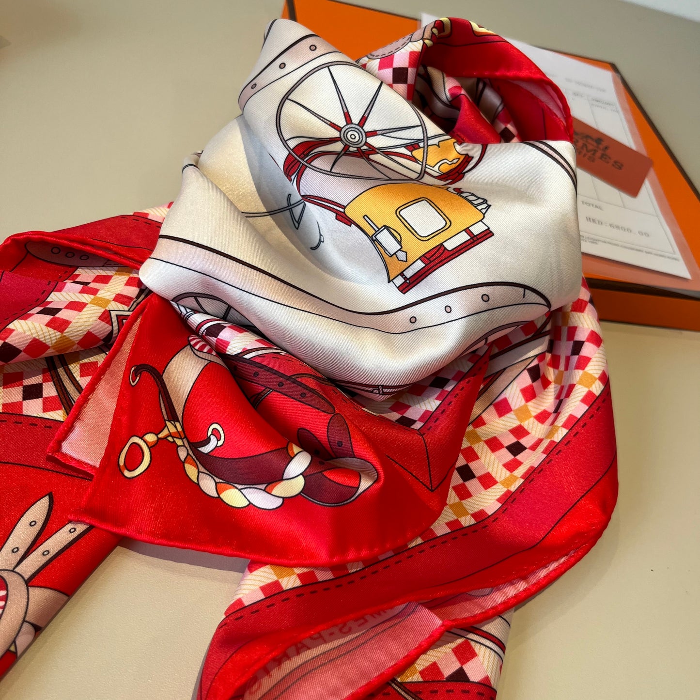Carré 70 Les Voitures Nouvelles Scarf
