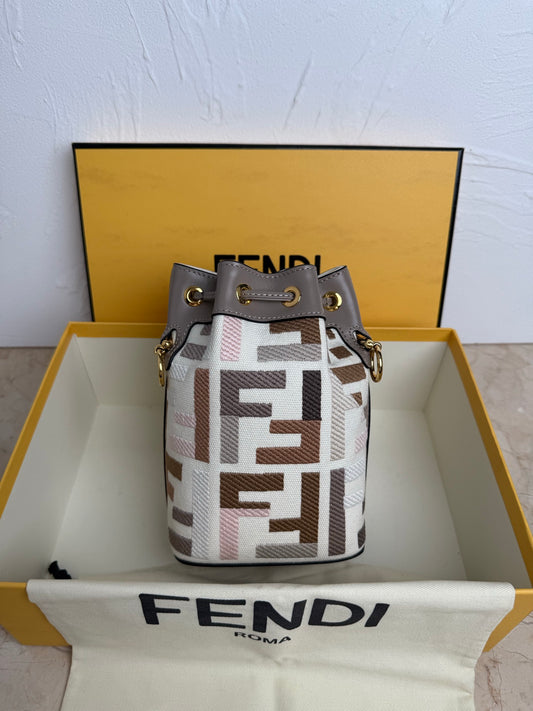 Mon Tresor Bucket Bag