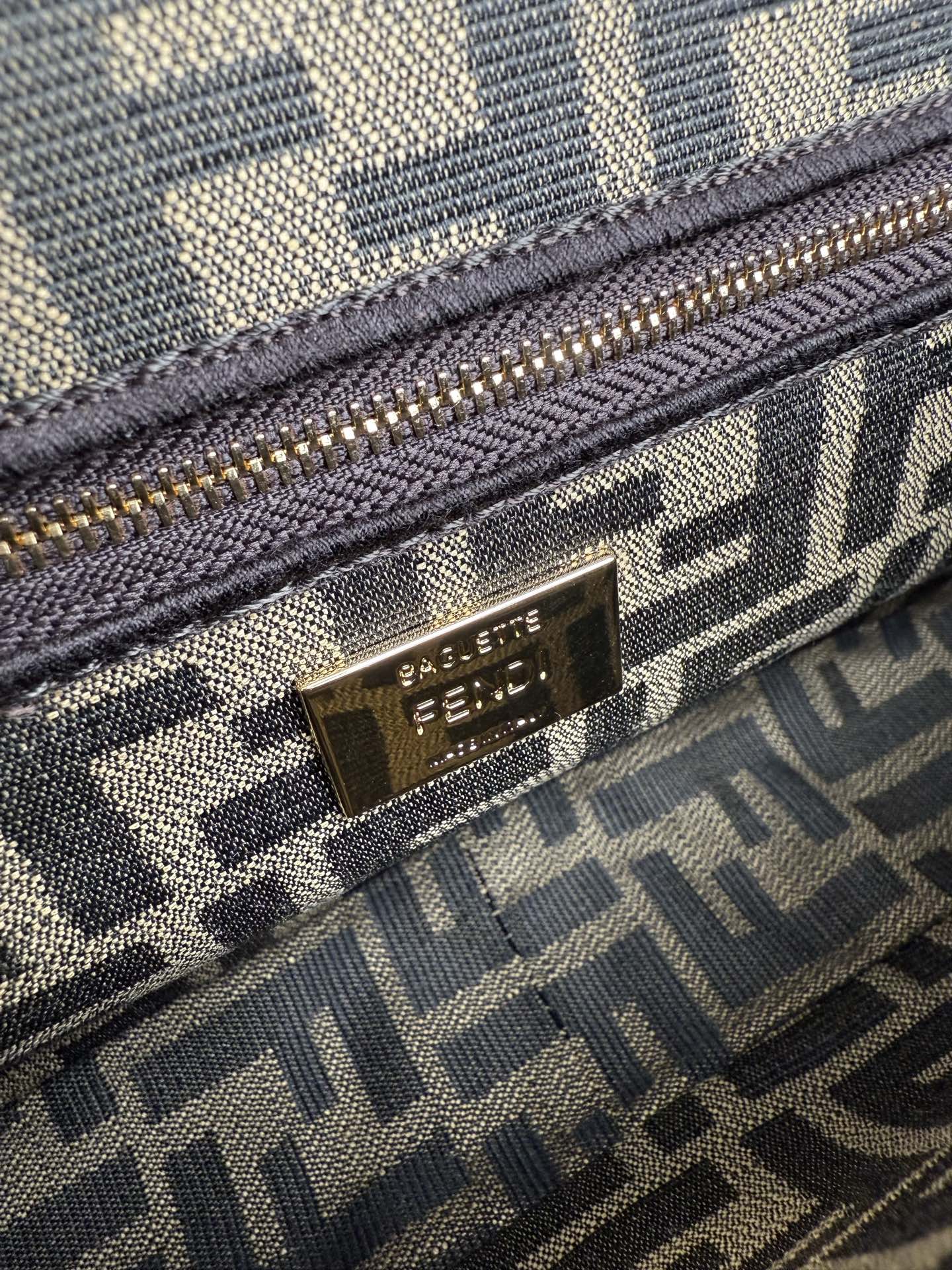Baguette Bag
