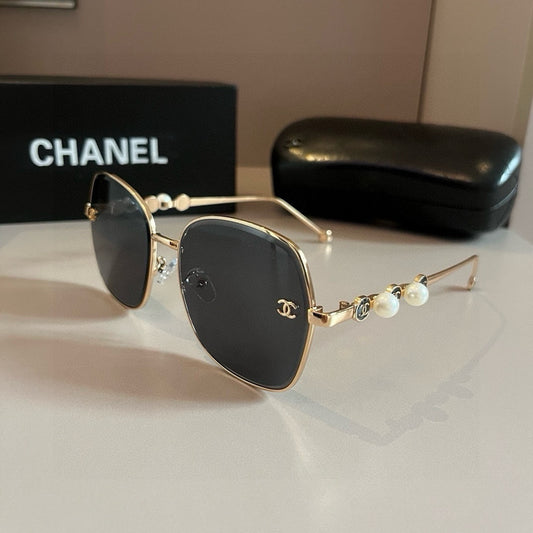 Gold Frame Square Sunglasses