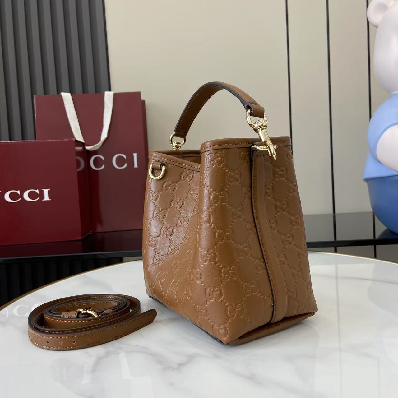 GG Emblem Brown Leather Shoulder Bag