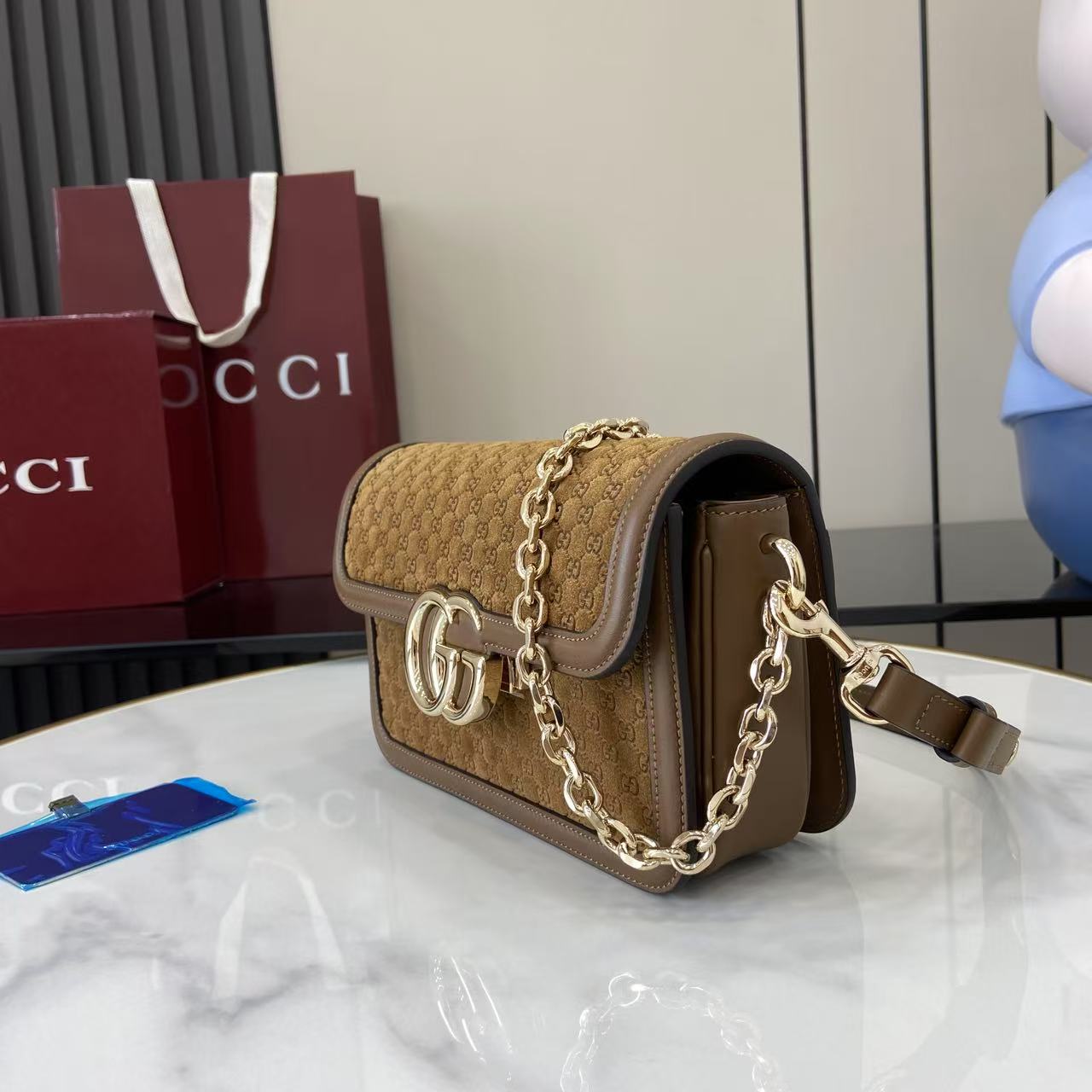 GG Marmont Small Shoulder Bag