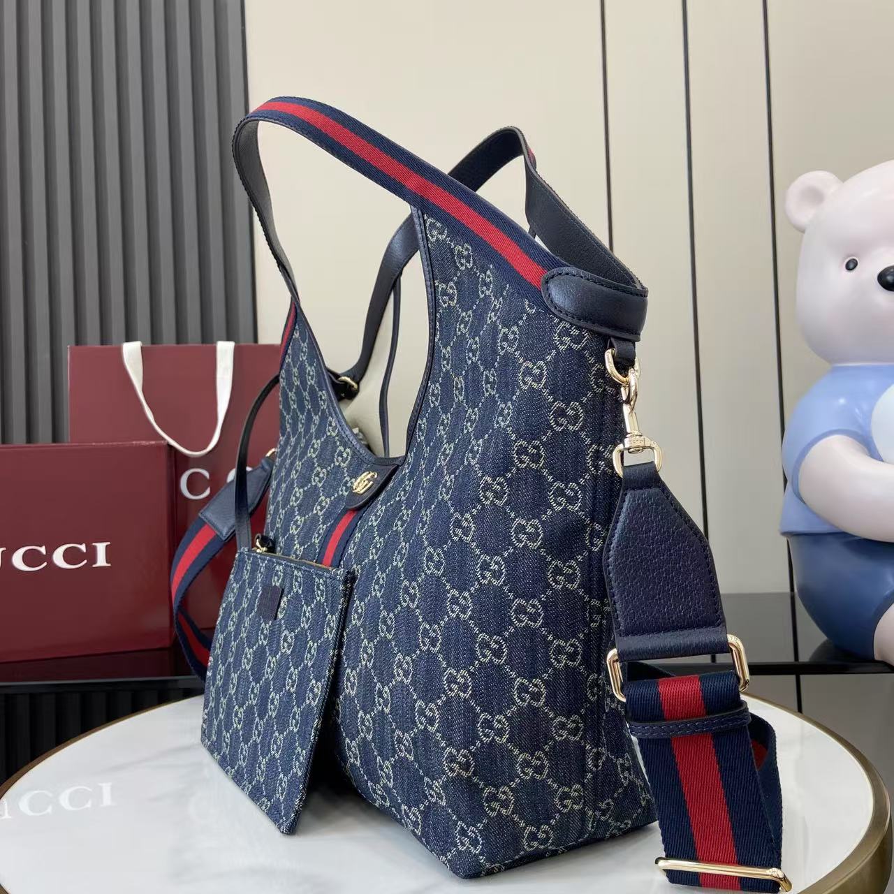 Giglio GG Supreme Tote Bag with Pouch