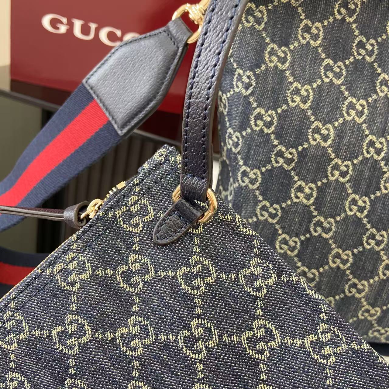 Giglio GG Supreme Tote Bag with Pouch