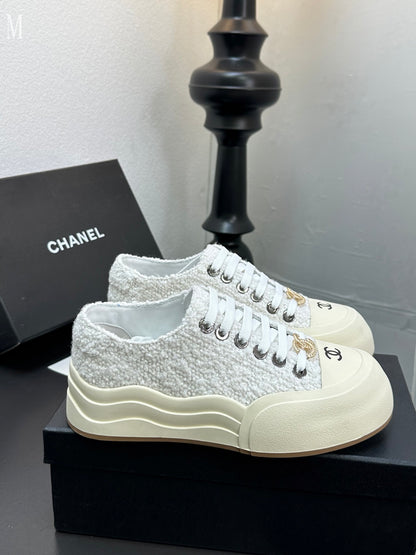 Low-Top Sneakers