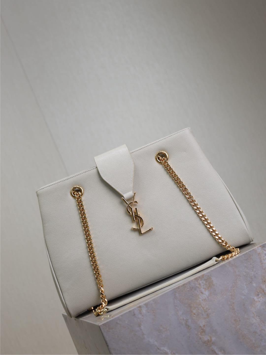 Grain Leather Chain Shoulder Bag