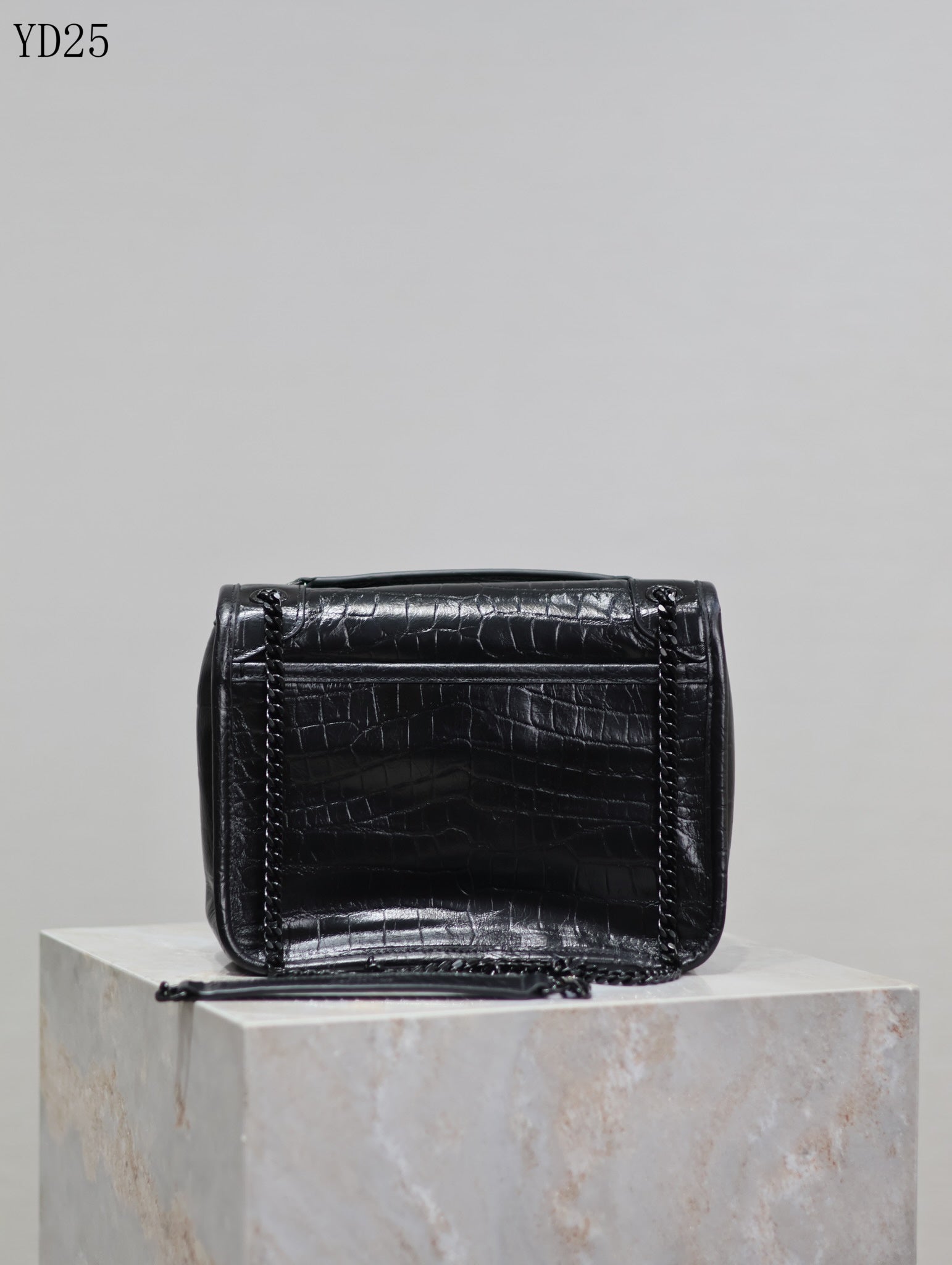Niki Medium Patent Leather Shoulder Bag