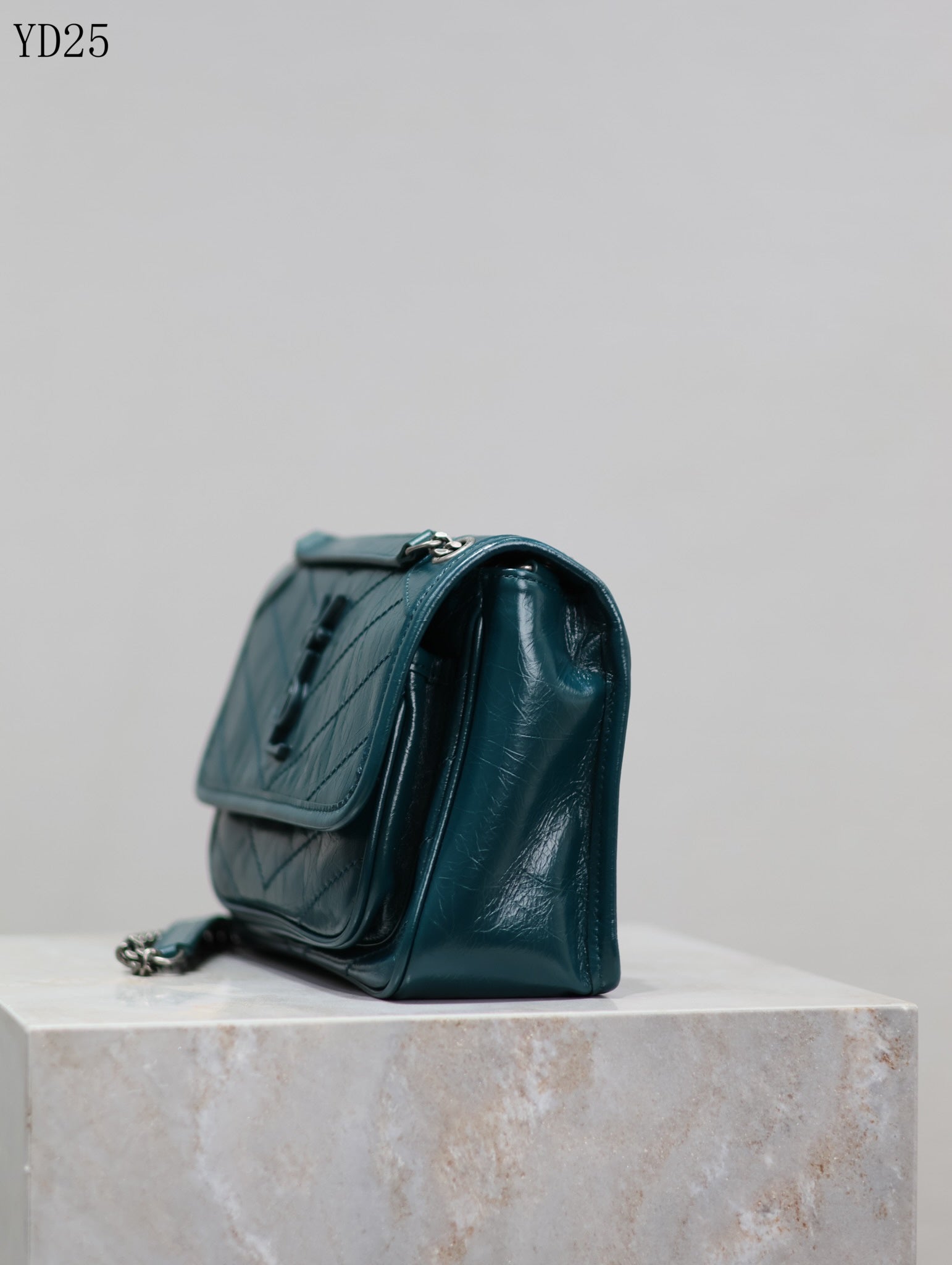 Niki Medium Patent Leather Shoulder Bag