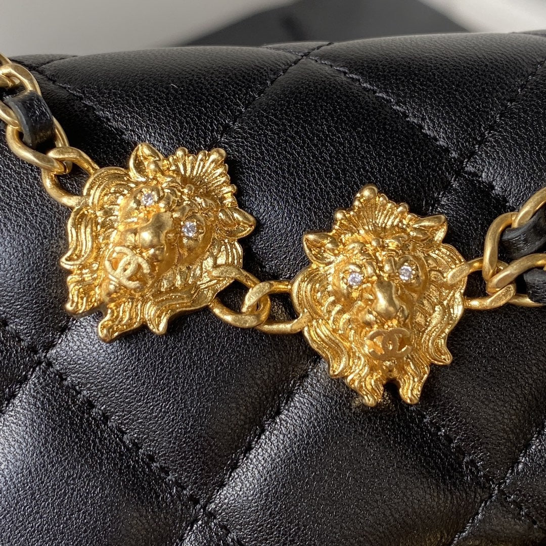 19 Woc Quilted Chain Bag