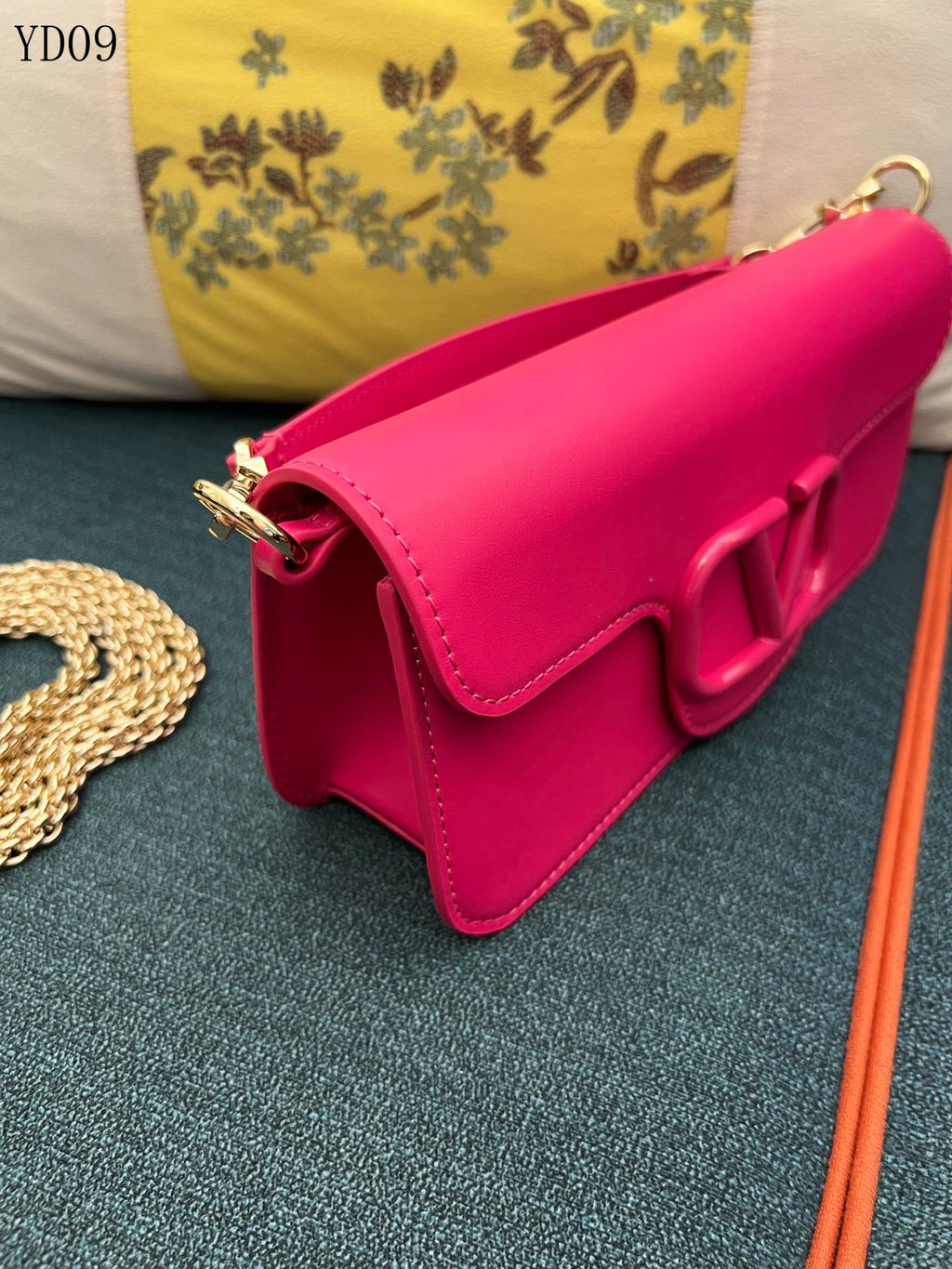 Garavani VLogo Signature Bag