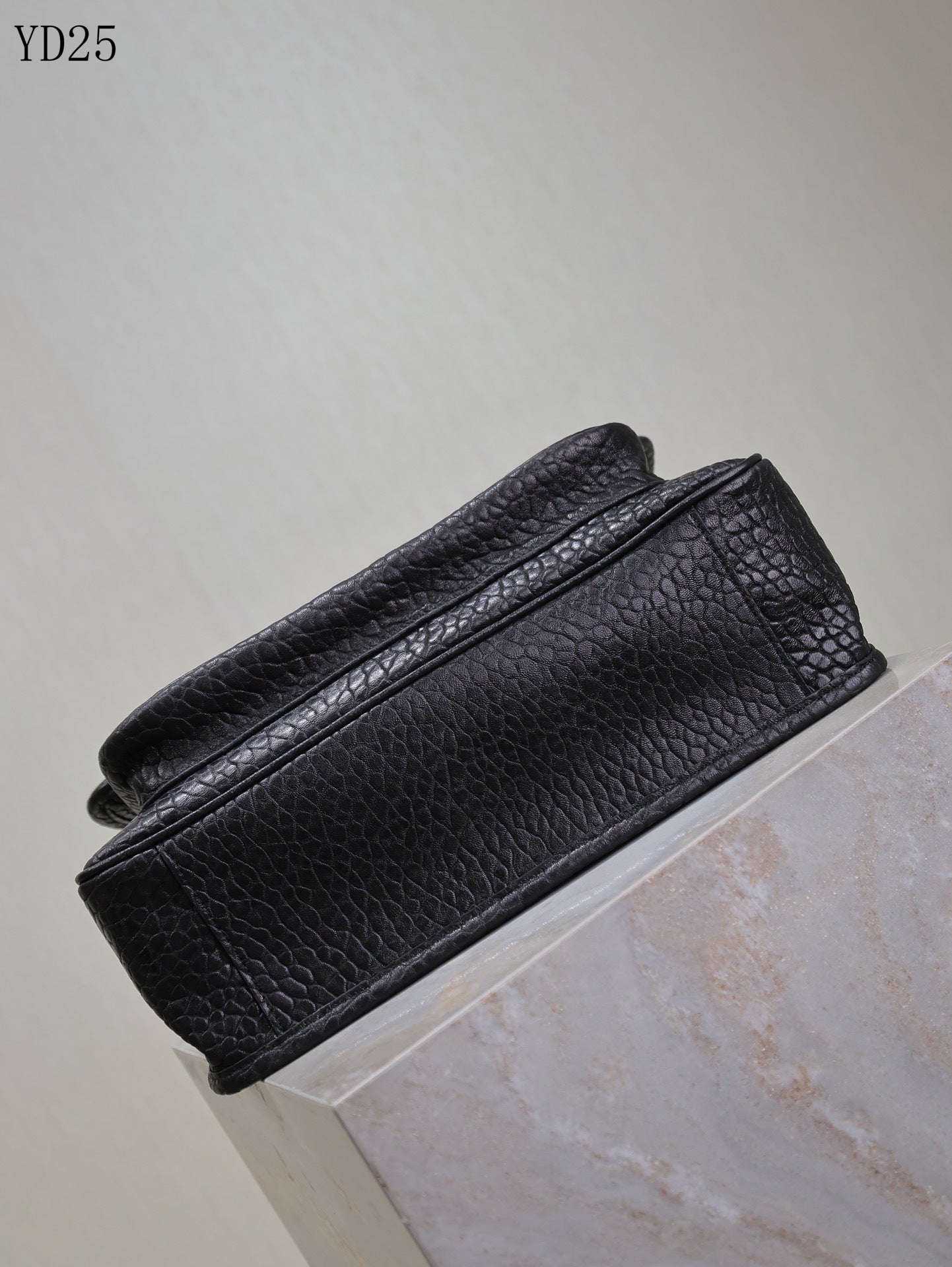 Niki Medium Grained Leather Bag