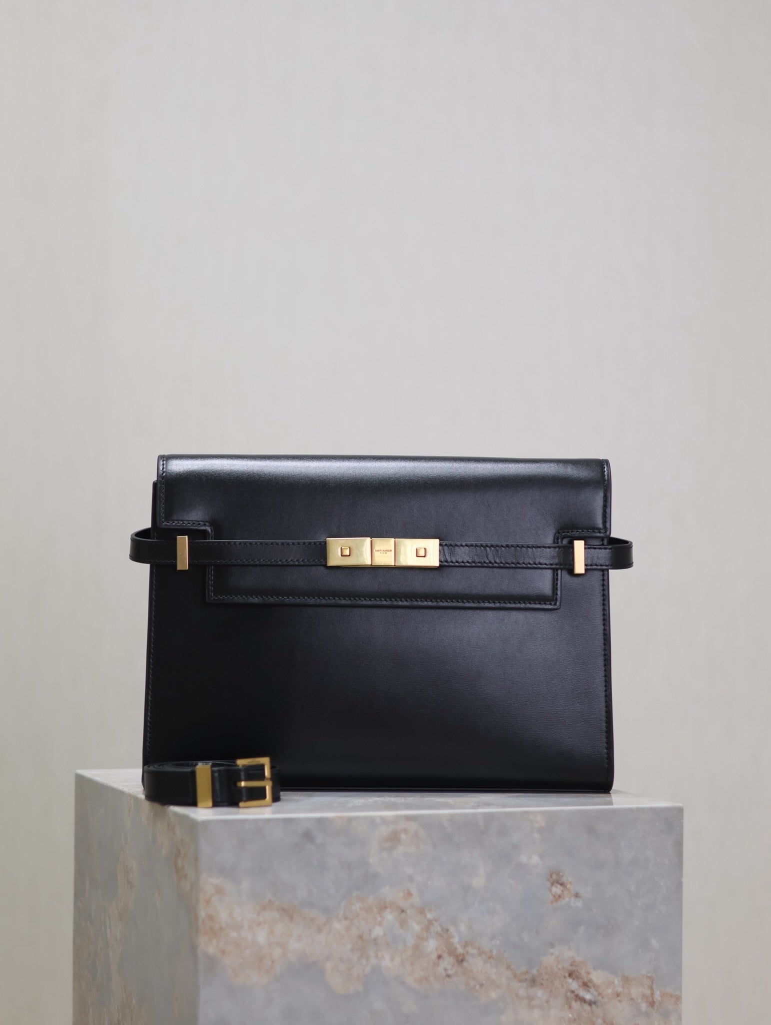 Crocodile-Embossed Leather Chain Bag