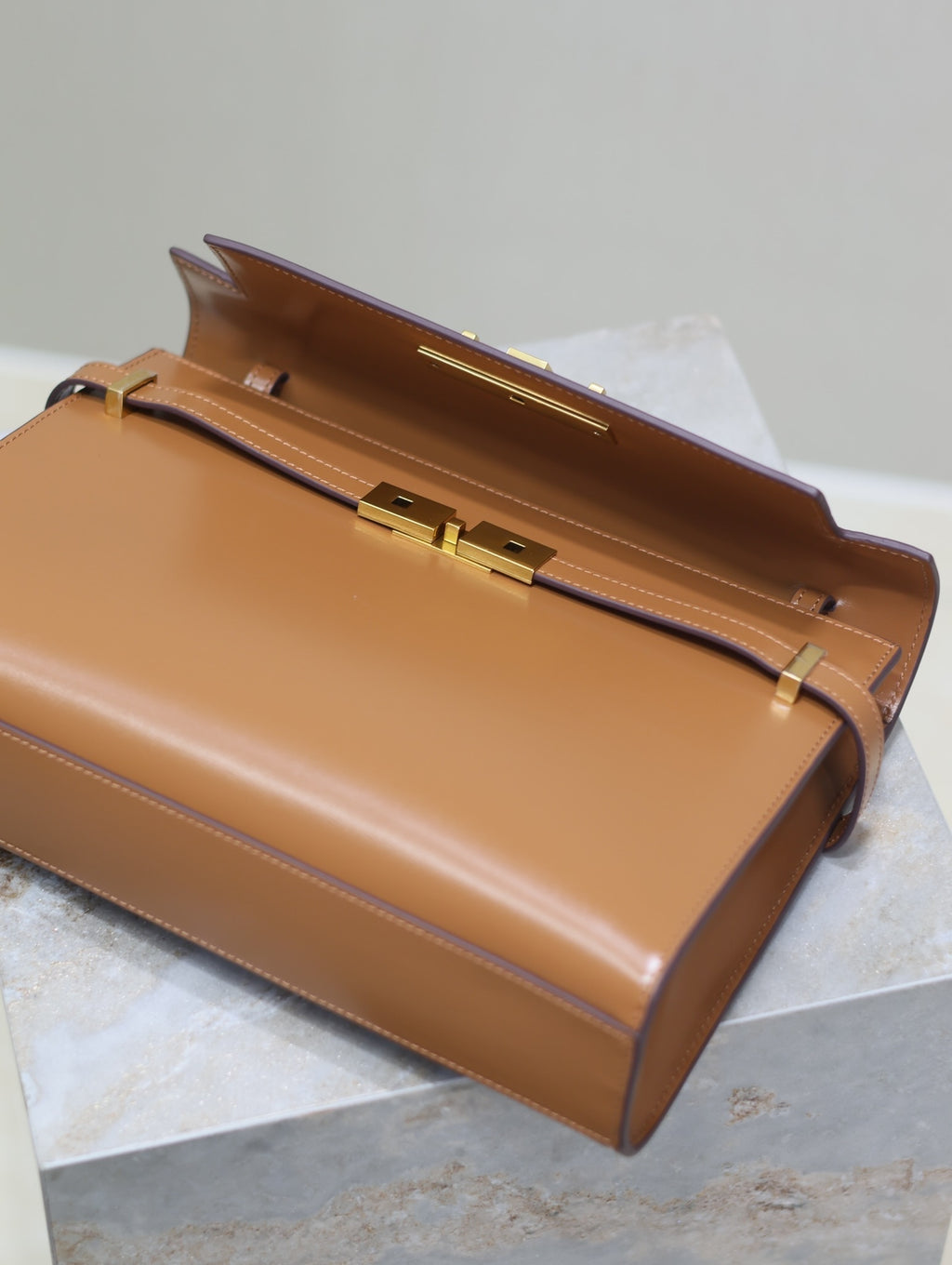 Crocodile-Embossed Leather Chain Bag