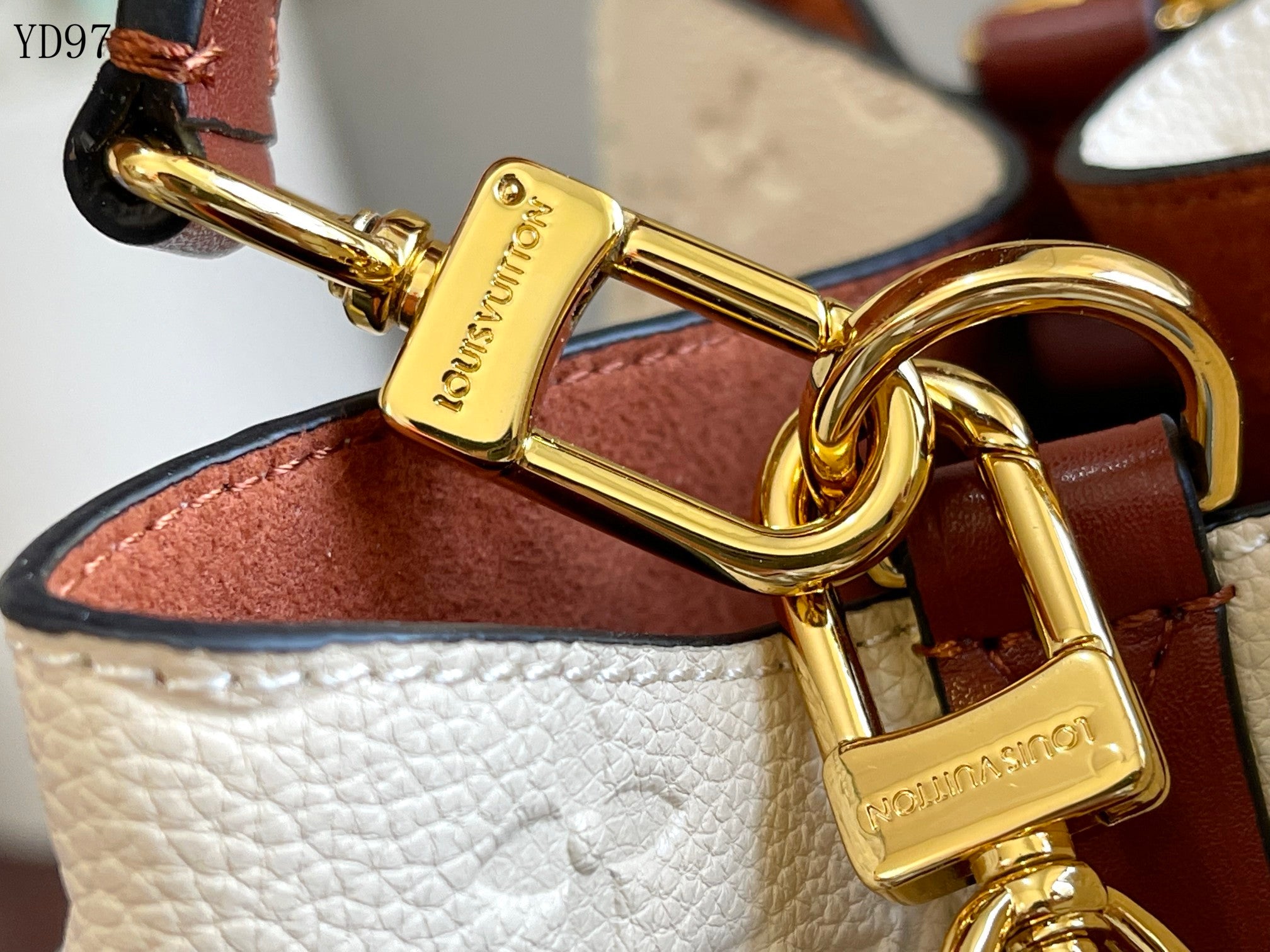 NéoNoé MM Bucket Bag