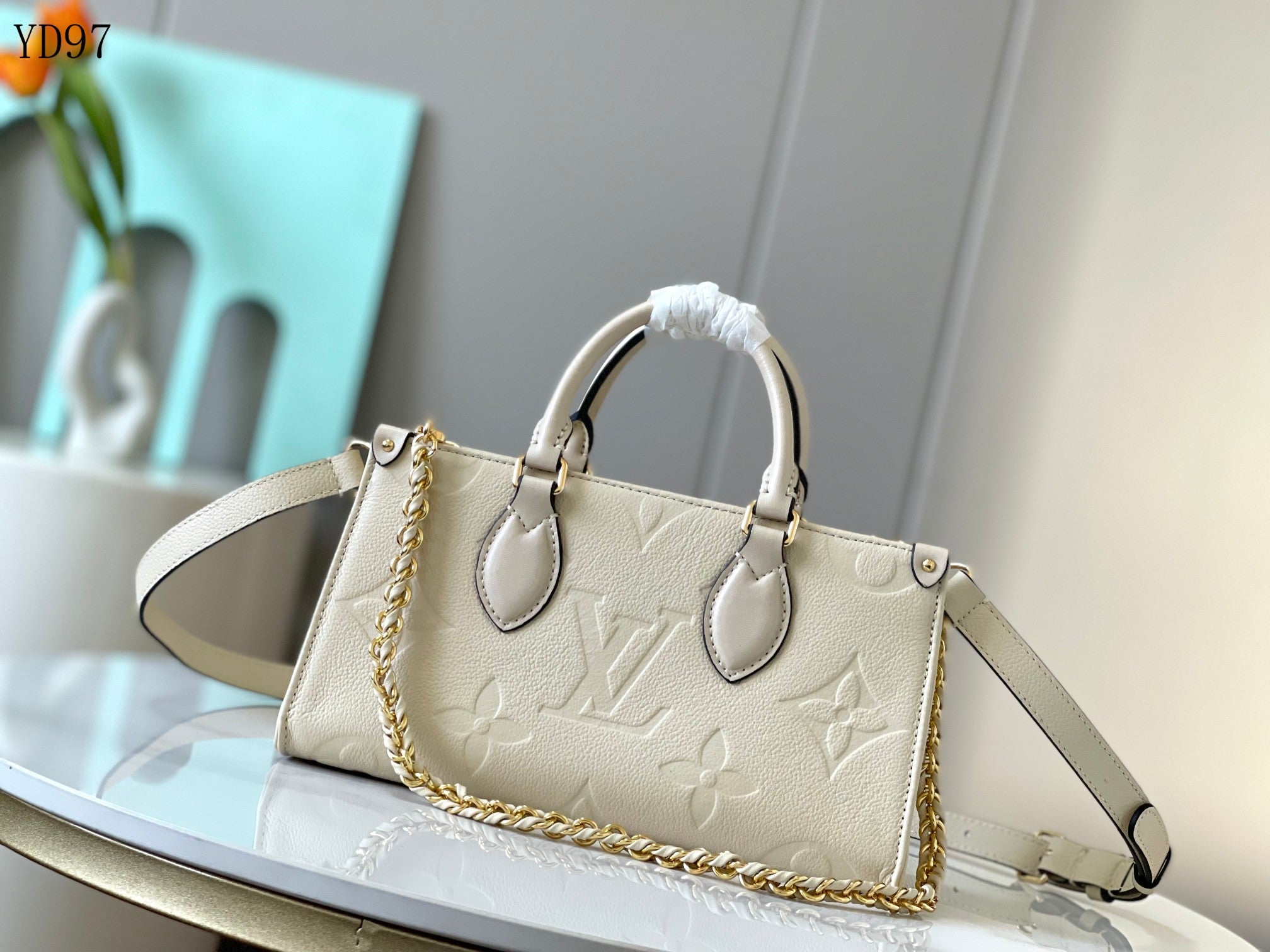 OnTheGo East West Bag