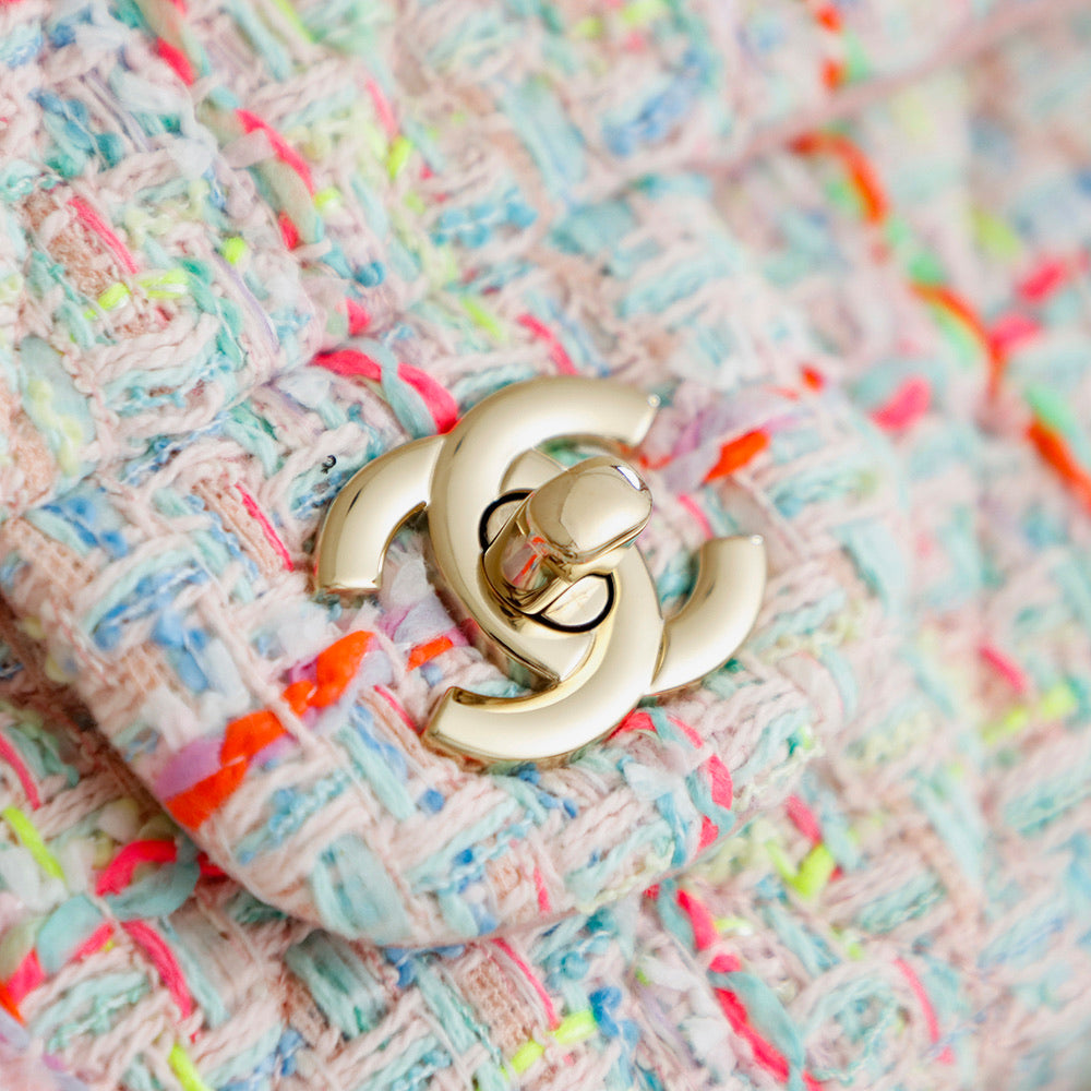 Classic Flap Tweed Chain Shoulder Bag 24