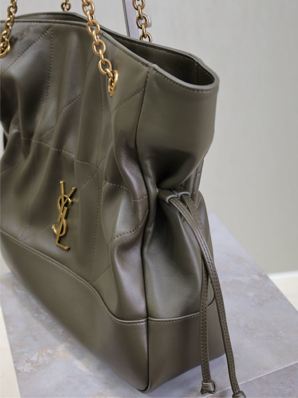 Niki Soft Chain Shoulder Bag