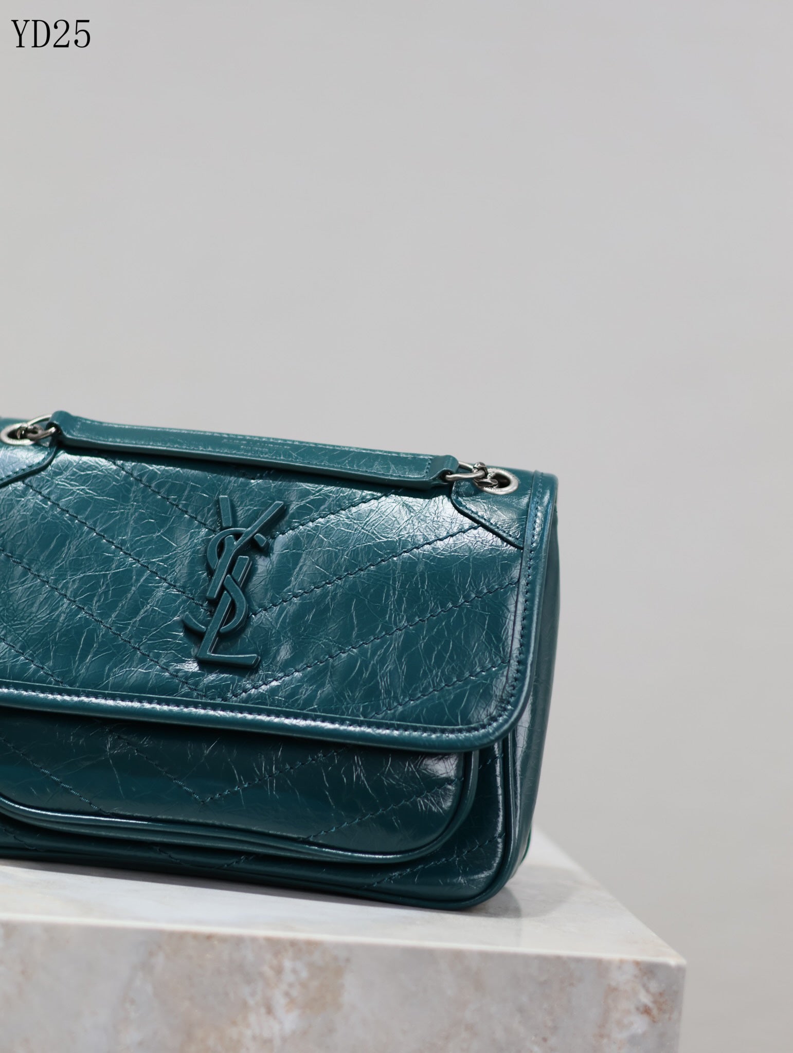 Niki Medium Patent Leather Shoulder Bag