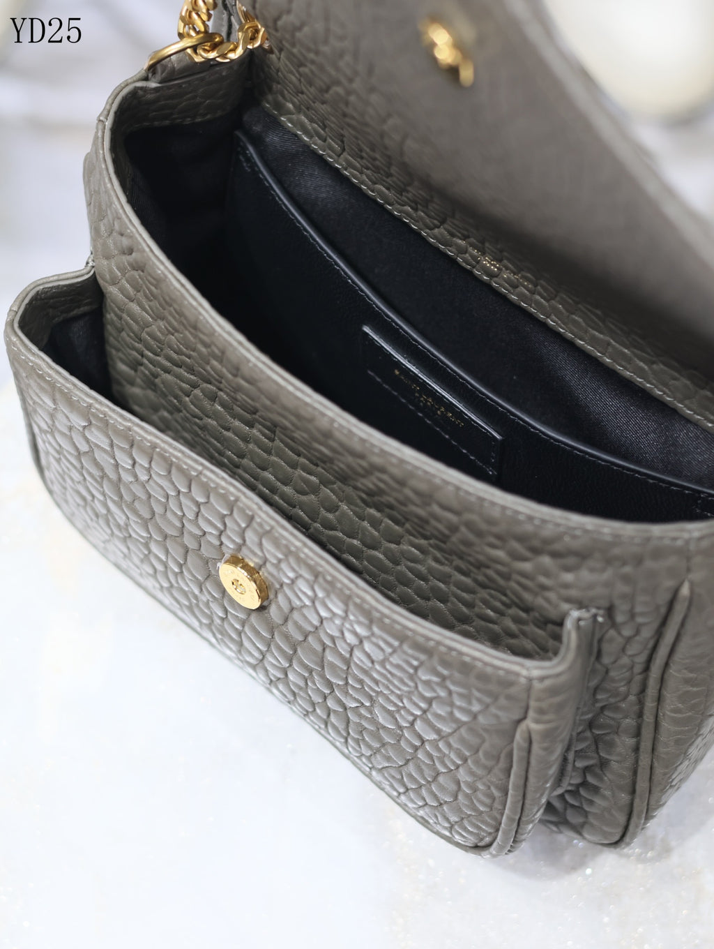 Niki Medium Grained Leather Bag