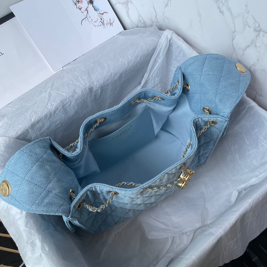 25 Medium Quilted Denim Bag