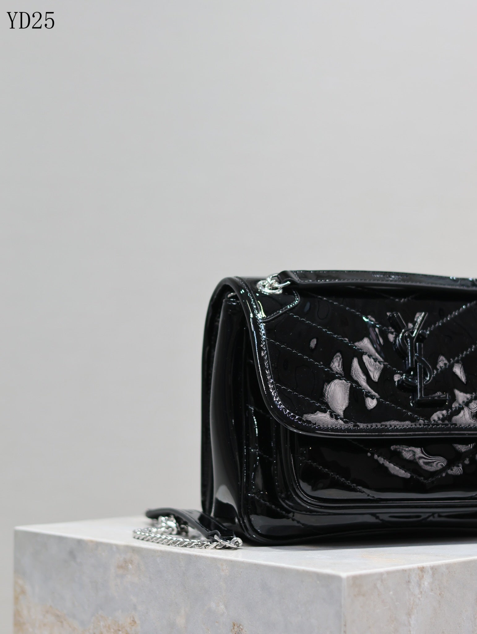 Niki Medium Patent Leather Shoulder Bag